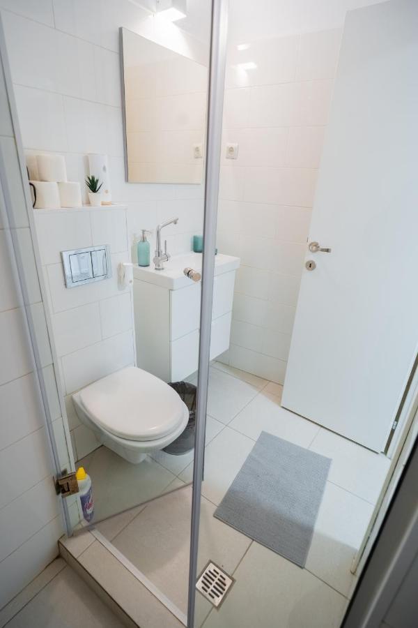 One Bedroom Flat In Bucharest'S Historic District Εξωτερικό φωτογραφία