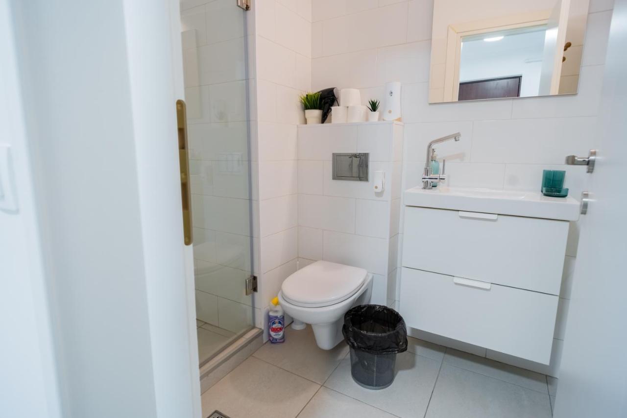 One Bedroom Flat In Bucharest'S Historic District Εξωτερικό φωτογραφία