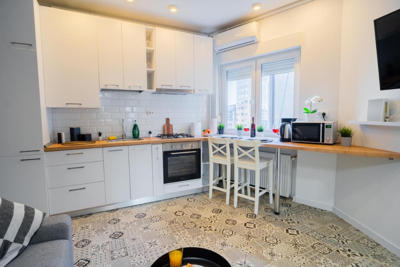 One Bedroom Flat In Bucharest'S Historic District Εξωτερικό φωτογραφία