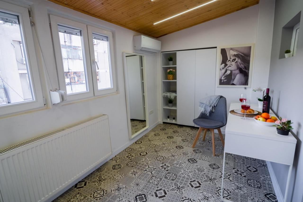 One Bedroom Flat In Bucharest'S Historic District Εξωτερικό φωτογραφία